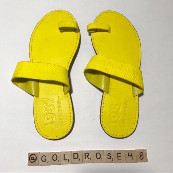 1937 Footwear from DSW bright yellow sandals - Picture 2 of 10